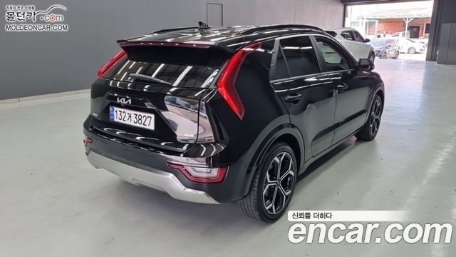 Kia Niro Prestige — пробег 58 000 км — фото 2 из 5