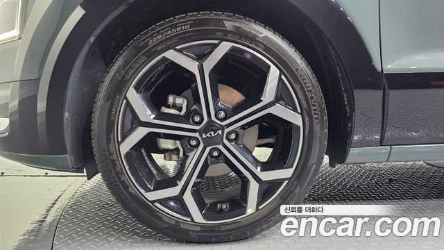 Kia Niro Signature — пробег 71 801 км — фото 5 из 5
