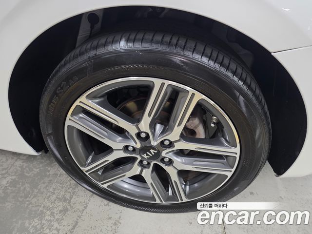 Kia K3 Luxury — пробег 114 000 км — фото 3 из 5