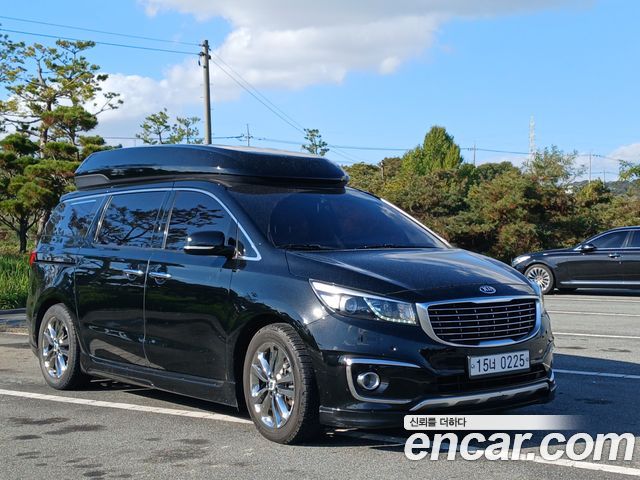 Kia Carnival 9-seater Hi-Limousine Prestige — пробег 220 277 км — фото 3 из 5
