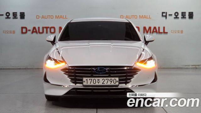 Hyundai Sonata 2.0 Premium Family — пробег 39 283 км — фото 2 из 5