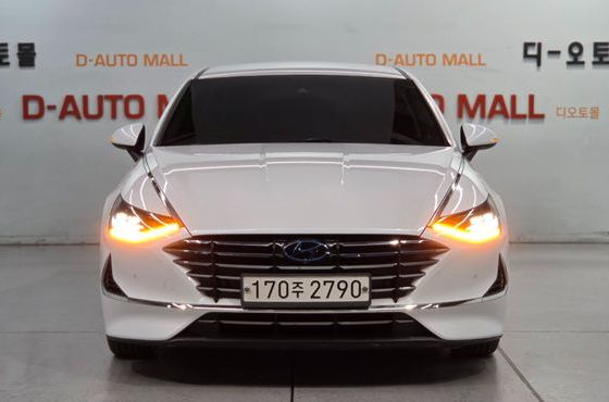 Hyundai Sonata 2.0 Premium Family — пробег 39 283 км — фото 2 из 5