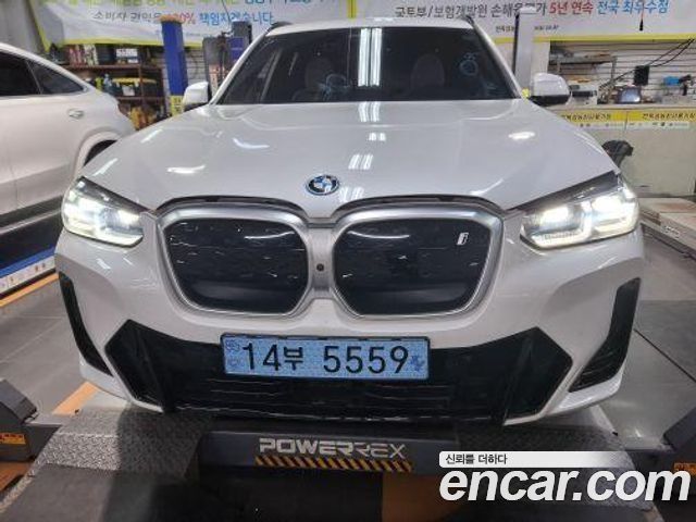 BMW iX3 M Sports — пробег 19 915 км — фото 1 из 3