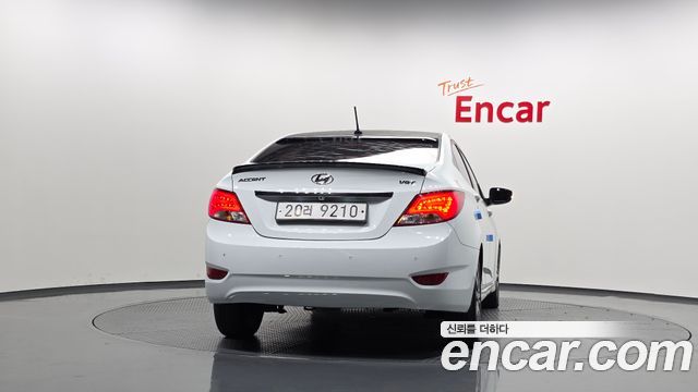 Hyundai Accent Diesel 1.6 VGT Premier — пробег 200 853 км — фото 4 из 5