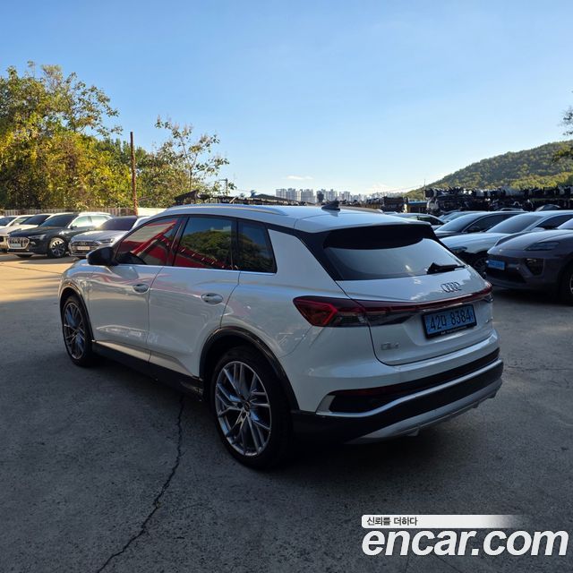 Audi Q4 e-tron 45 Premium — пробег 10 456 км — фото 4 из 5