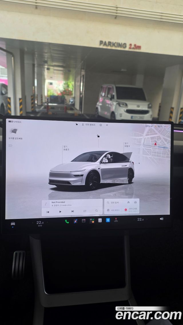 Tesla Model Y Premium RWD — пробег 8 100 км — фото 5 из 5