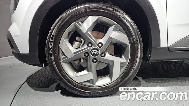 Hyundai Venue из Кореи Encar