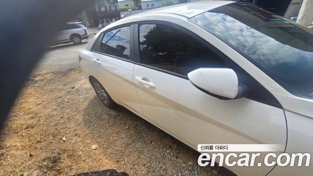 Hyundai AVANTE 1.6 Modern — пробег 3 800 км — фото 4 из 5