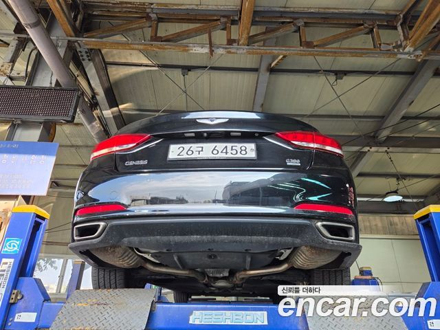 Hyundai Genesis из Кореи Encar