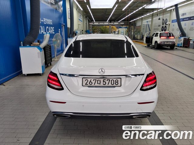 Mercedes-Benz E-Class из Кореи Encar
