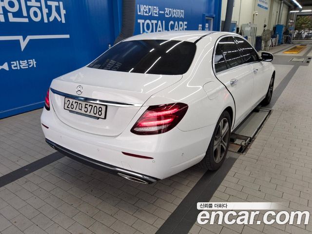 Mercedes-Benz E-Class из Кореи Encar
