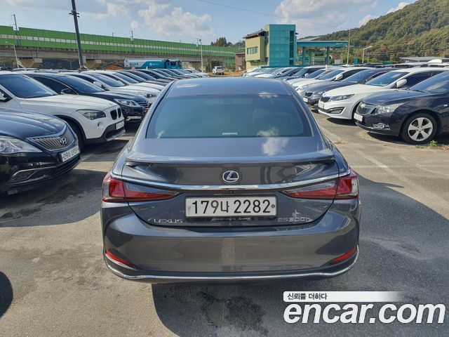 Lexus ES из Кореи Encar