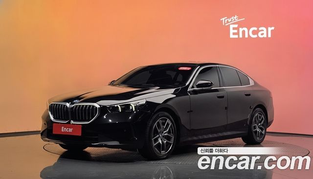BMW i5 eDrive 40 — пробег 63 370 км — фото 1 из 5