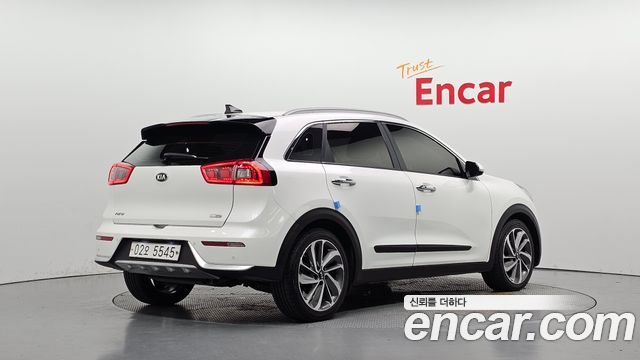 Kia Niro Noblesse — пробег 170 986 км — фото 2 из 5