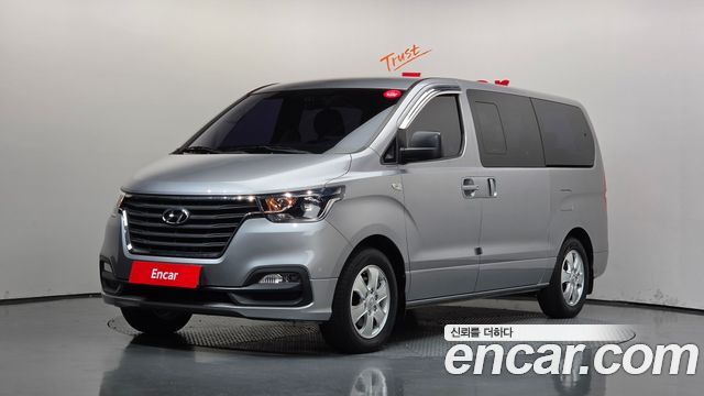 Hyundai Starex Wagon 11-Seater Smart — пробег 39 326 км — фото 1 из 5