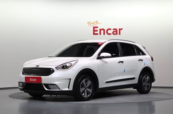 Kia Niro Prestige — пробег 131 253 км — фото 1 из 5