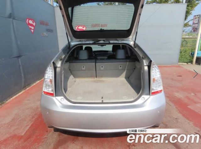 Toyota Prius 1.8 — пробег 134 179 км — фото 5 из 5
