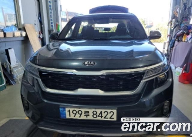 Kia Seltos из Кореи Encar