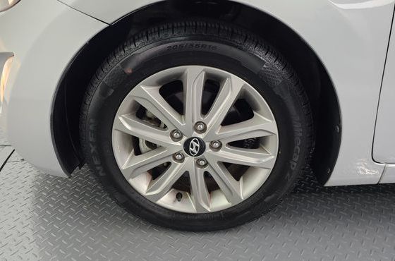 Hyundai AVANTE 1.6 GDi Smart Standard — пробег 81 872 км — фото 5 из 5