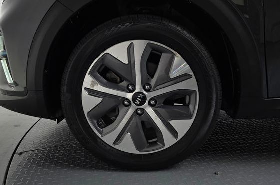Kia Niro Prestige — пробег 35 460 км — фото 5 из 5