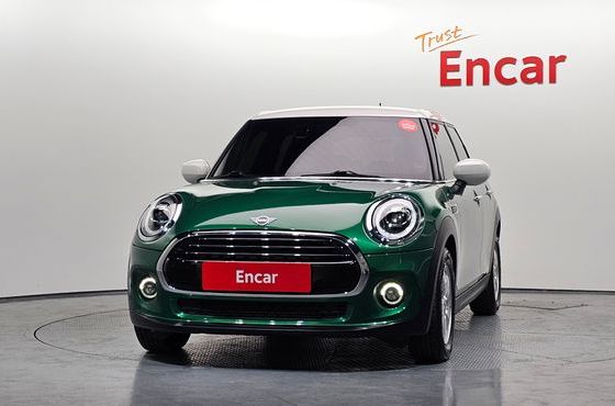 Mini Cooper 5Door Standard 3rd — пробег 26 834 км — фото 3 из 5