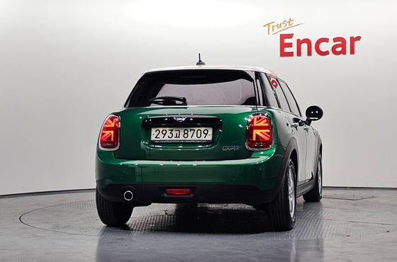 Mini Cooper 5Door Standard 3rd — пробег 26 834 км — фото 4 из 5