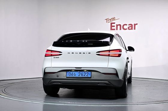 Genesis GV60 Standard AWD — пробег 107 580 км — фото 4 из 5
