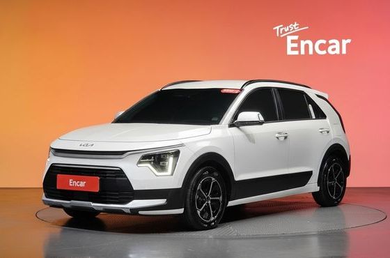 Kia Niro Best Selection — пробег 16 405 км — фото 1 из 5