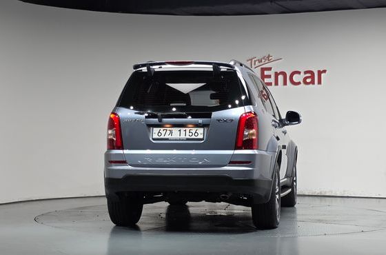 Ssangyong Rexton 2.0 4WD RX7 Prestige — пробег 93 687 км — фото 4 из 5