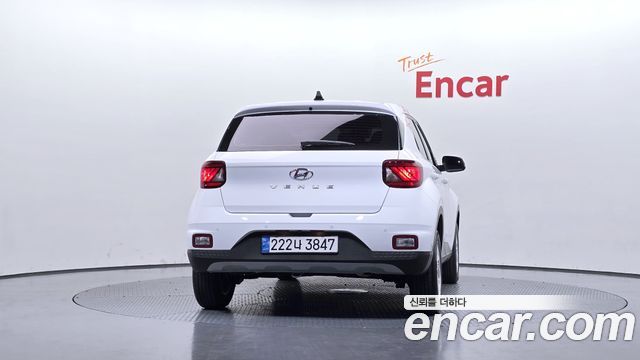 Hyundai Venue 1,6 Premium — пробег 18 632 км — фото 4 из 5