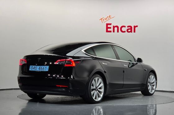 Tesla Model 3 Standard Range Plue RWD — пробег 145 089 км — фото 2 из 5