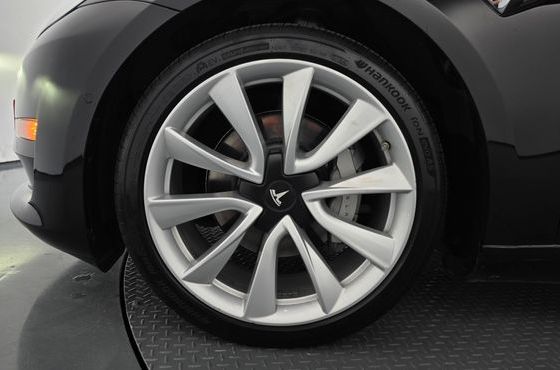 Tesla Model 3 Standard Range Plue RWD — пробег 145 089 км — фото 5 из 5