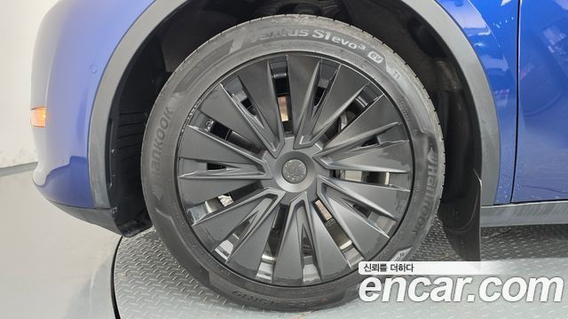 Tesla Model Y Standard Range RWD — пробег 83 582 км — фото 5 из 5