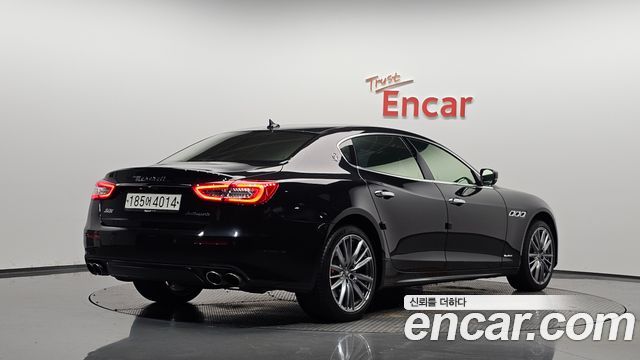 Maserati Quattroporte из Кореи Encar