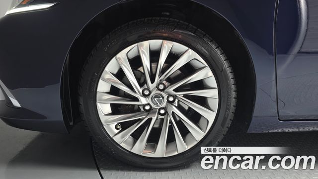 Lexus ES из Кореи Encar