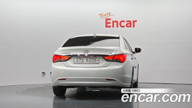 Hyundai Sonata LPI Premium Special — пробег 124 520 км — фото 4 из 5