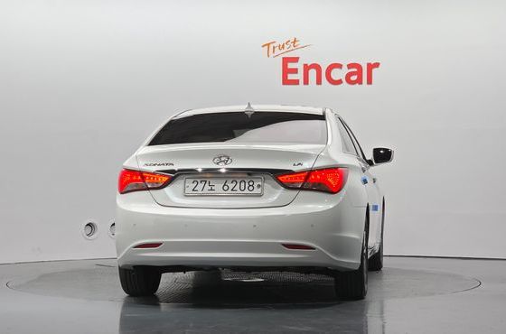 Hyundai Sonata LPI Premium Special — пробег 124 520 км — фото 4 из 5