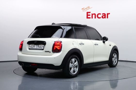 Mini Cooper 5Door Standard 3rd — пробег 117 837 км — фото 2 из 5