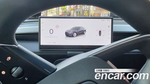 Tesla Model Y RWD — пробег 16 639 км — фото 5 из 5