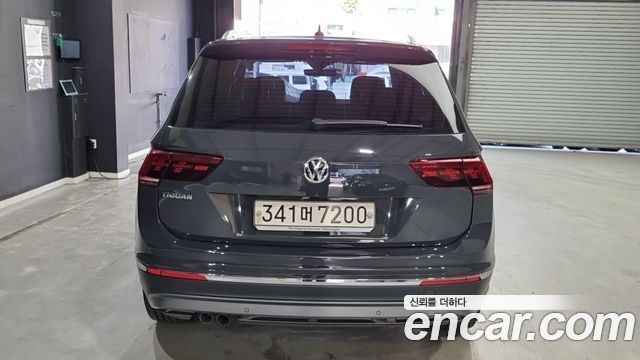 Volkswagen Tiguan 2.0 TDI Premium — пробег 93 000 км — фото 2 из 5