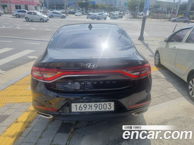 Hyundai Grandeur 2.4 Premium — пробег 100 976 км — фото 4 из 5