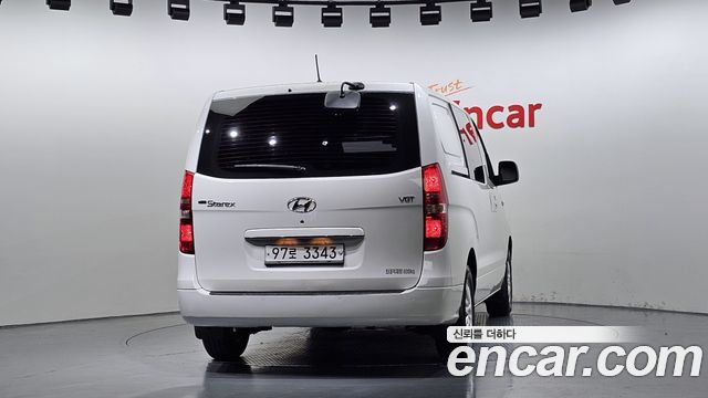 Hyundai Starex Van 5-Seater Smart — пробег 115 658 км — фото 4 из 5