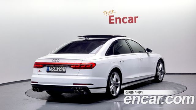Audi S8 из Кореи Encar