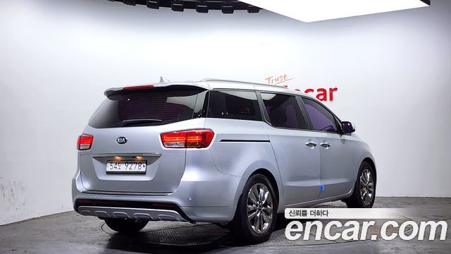 Kia Carnival 9-seater Prestige — пробег 117 612 км — фото 2 из 5