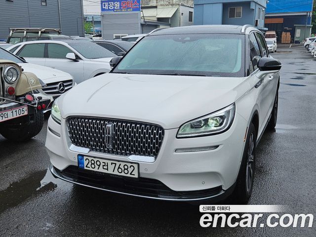 Lincoln Corsair 2.0 Reserve AWD — пробег 65 573 км — фото 2 из 5