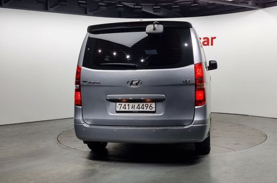Hyundai Starex Wagon 12-Seater Modern — пробег 140 027 км — фото 4 из 5