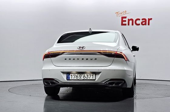 Hyundai Grandeur Calligraphy — пробег 75 649 км — фото 4 из 5