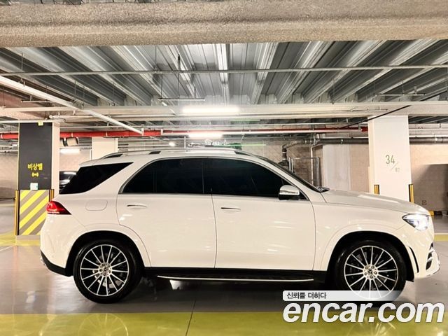 Mercedes-Benz GLE-Class GLE450 4MATIC — пробег 23 000 км — фото 3 из 5