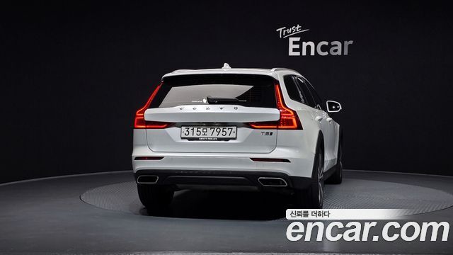 Volvo V60 из Кореи Encar