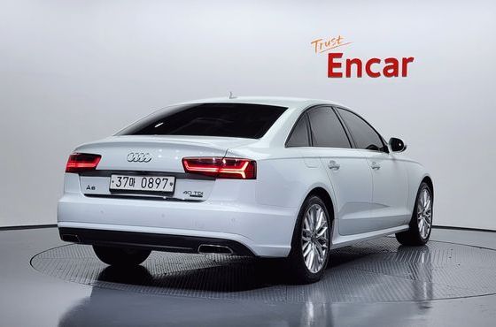 Audi A6 40 TDI Quattro Premium C7 — пробег 221 910 км — фото 2 из 5